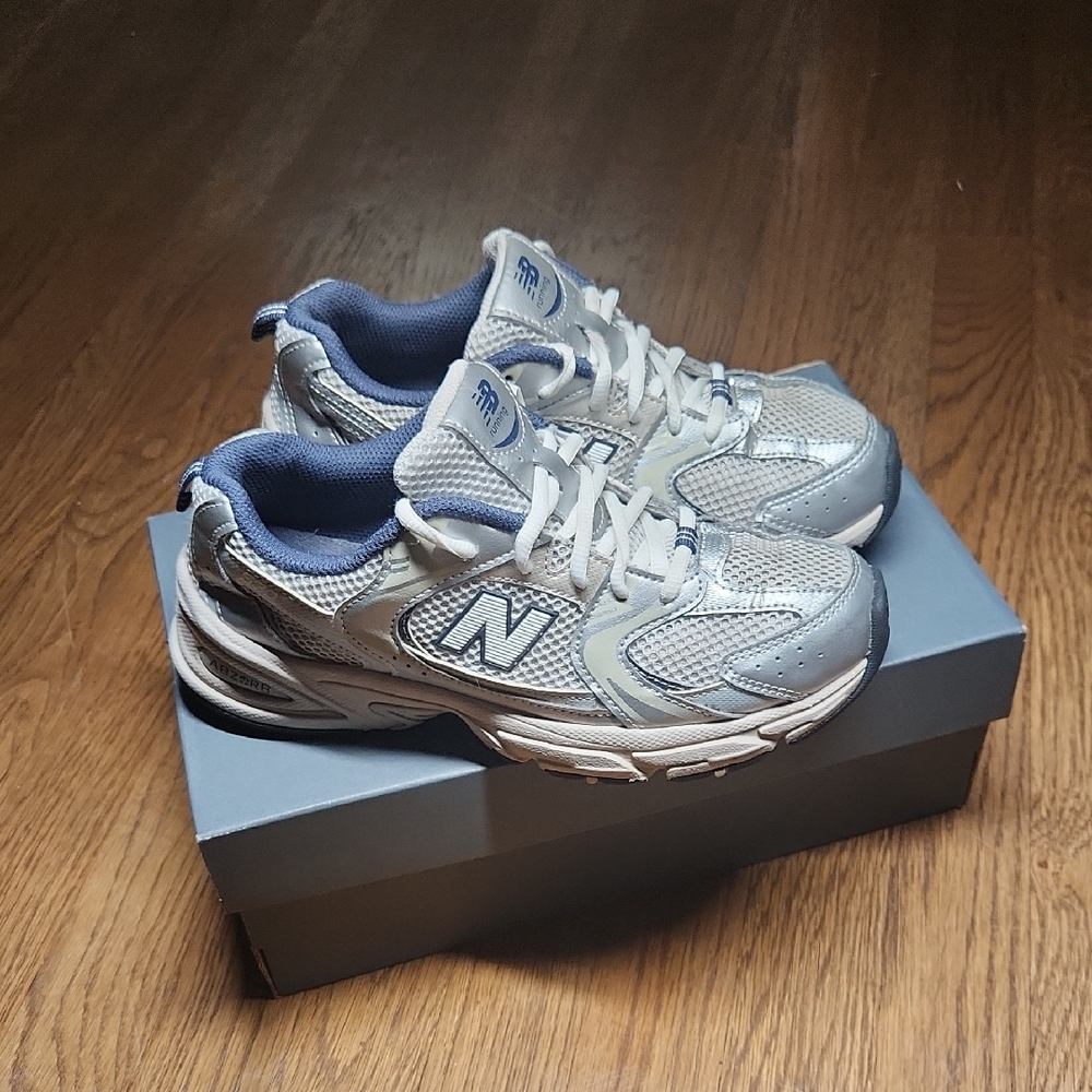 New Balance Kids' Silver and Blue Sneakers - Picture 2 of 10
